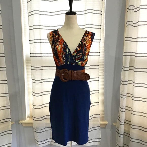 Bisou Bisou Dresses & Skirts - Bisou Bisou Women Size 10 Geometric V Neck Bodycon Sleeveless Dress Attach Belt